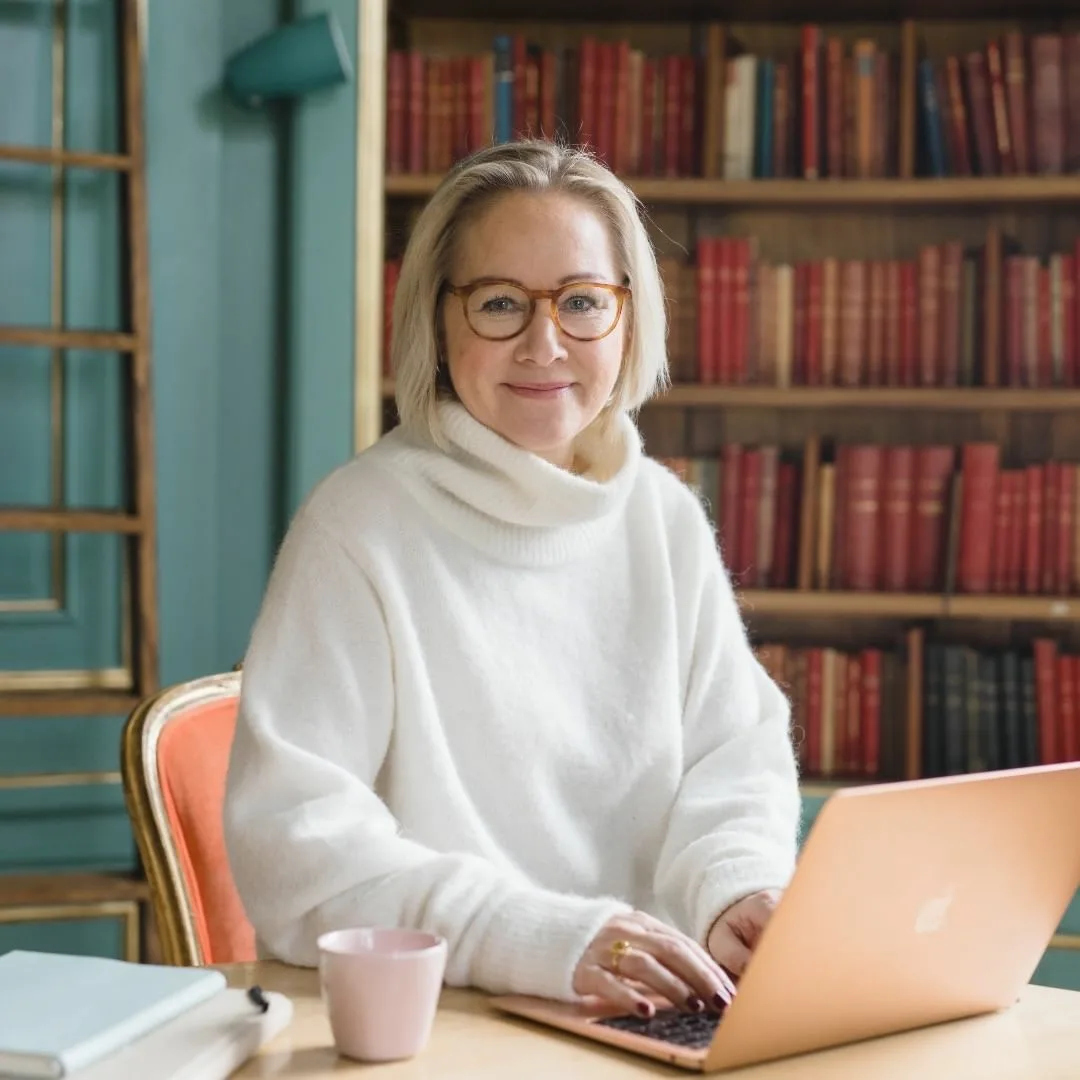 Comunidad UNIVERSA — mujeres en formación holística